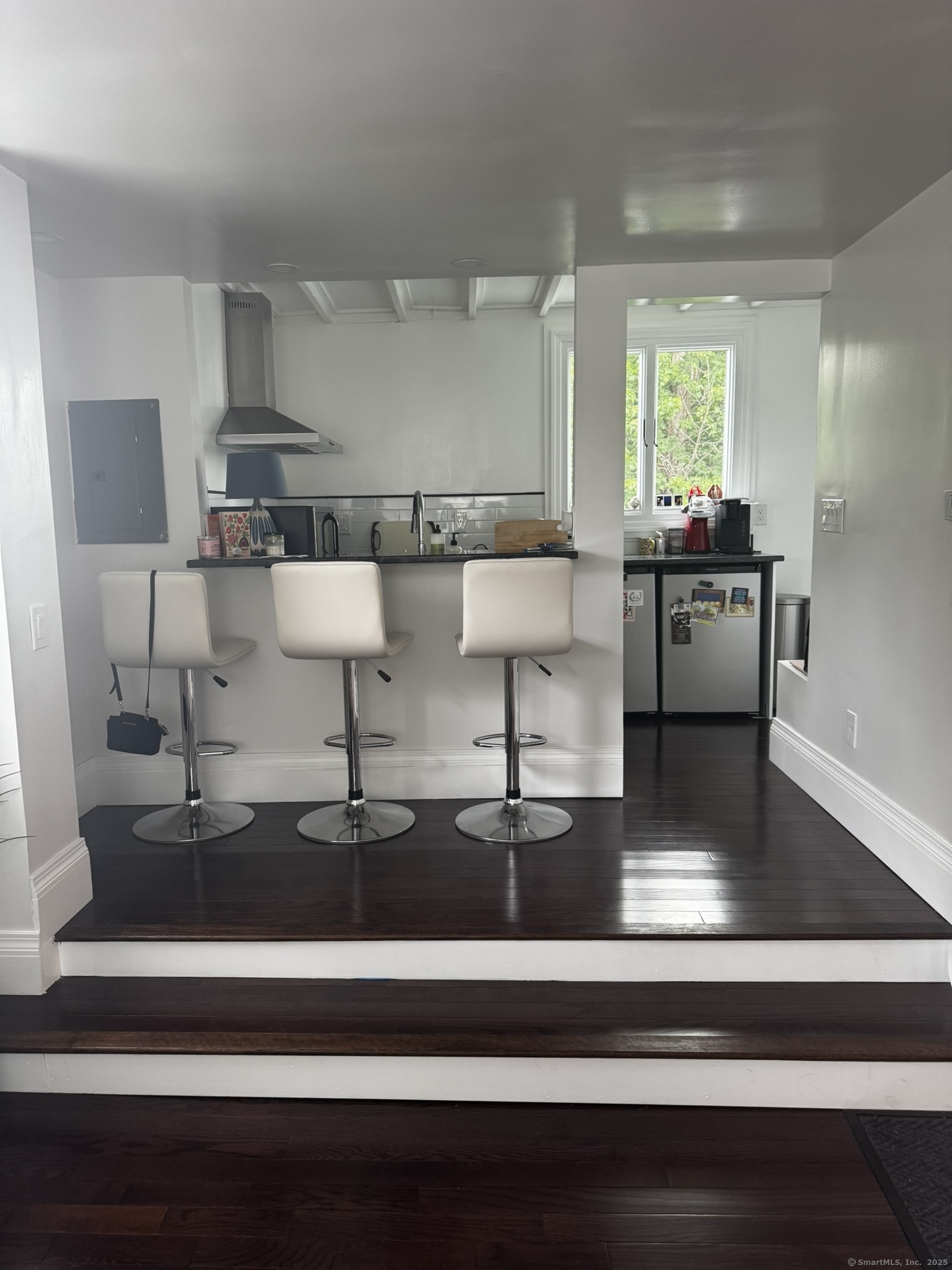 Property Photo: 147 Fairfield Avenue 2A CT 06114