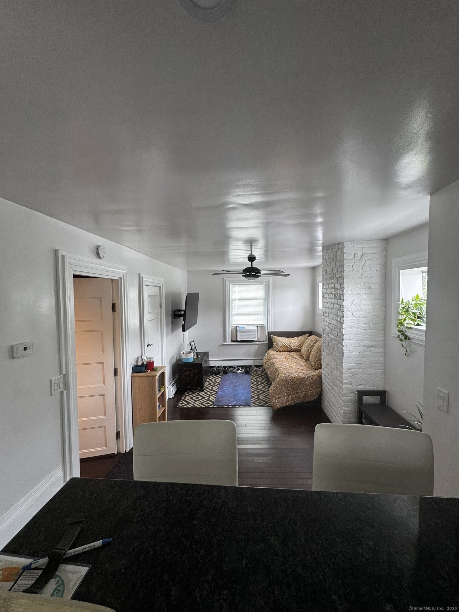 Property Photo:  147 Fairfield Avenue 2A  CT 06114 