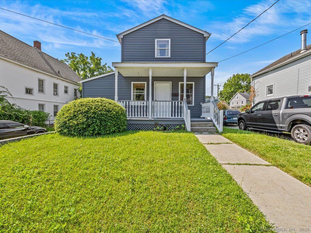 Property Photo:  32 Ashcraft Road  CT 06320 