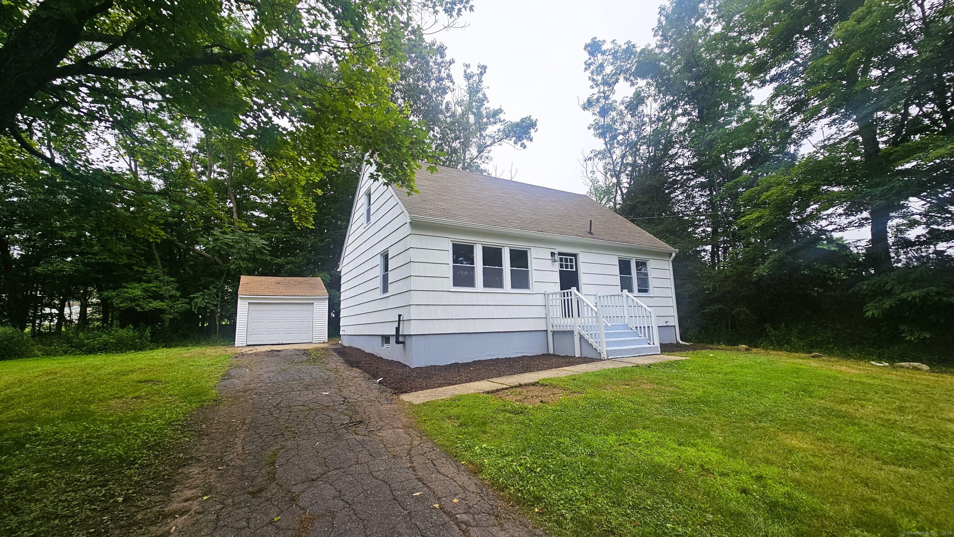 29 Mines Road  Bristol CT 06010 photo