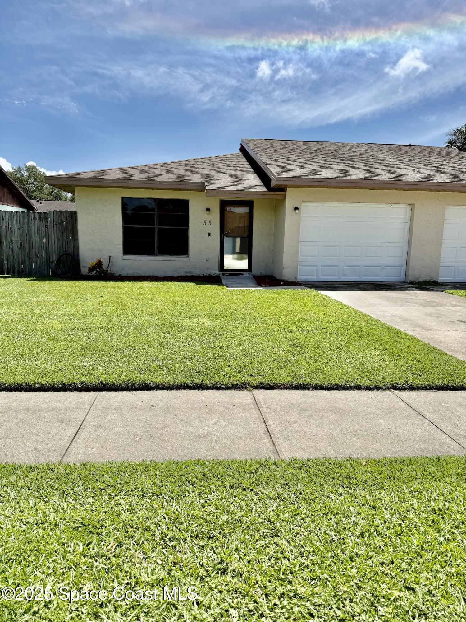 Property Photo: 55 W Towne Place FL 32796