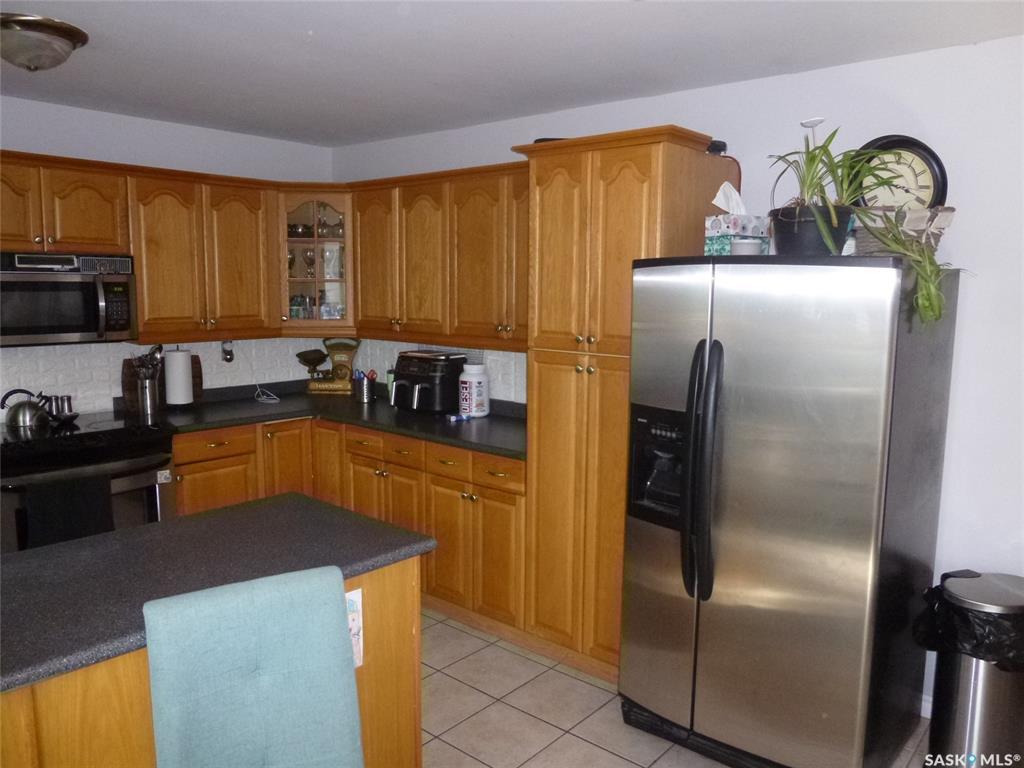 Property Photo:  79 Sibbald Crescent  SK S4T 7L6 