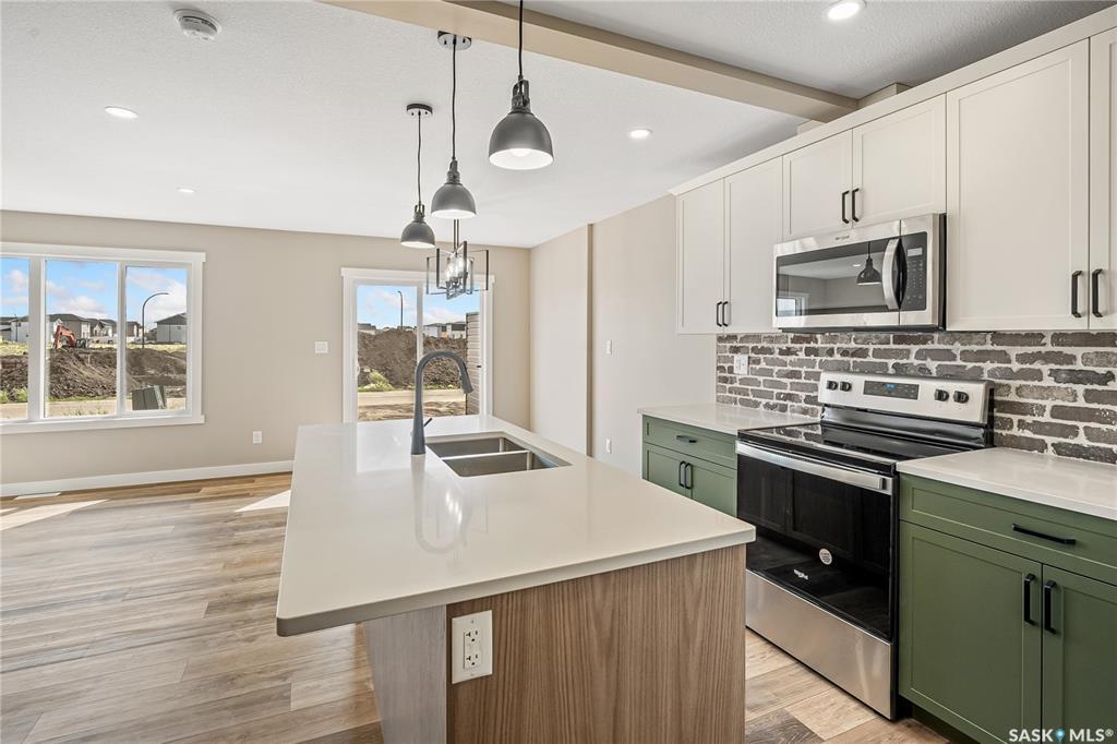 Property Photo: 1717 Mustard Street SK S4Y 0G1