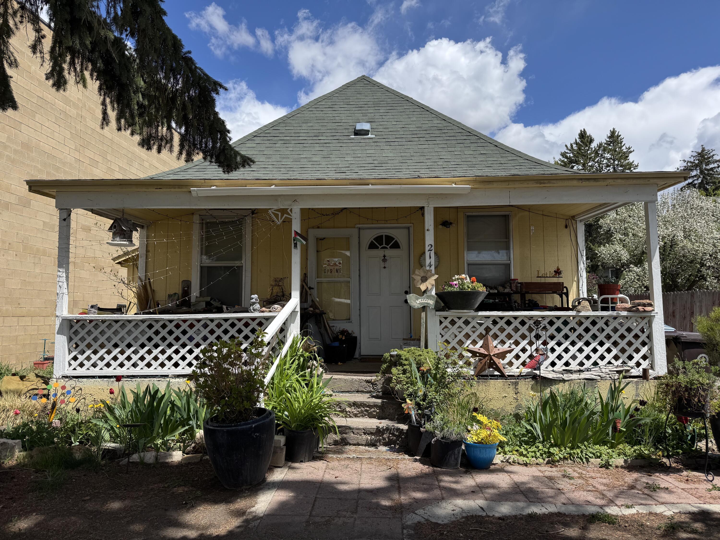 Property Photo:  212 N Main St  ID 83313 
