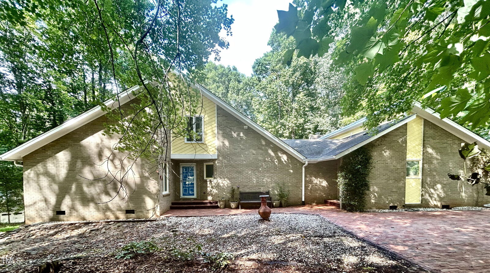 Property Photo: 5008 Tallwood Drive NC 27613