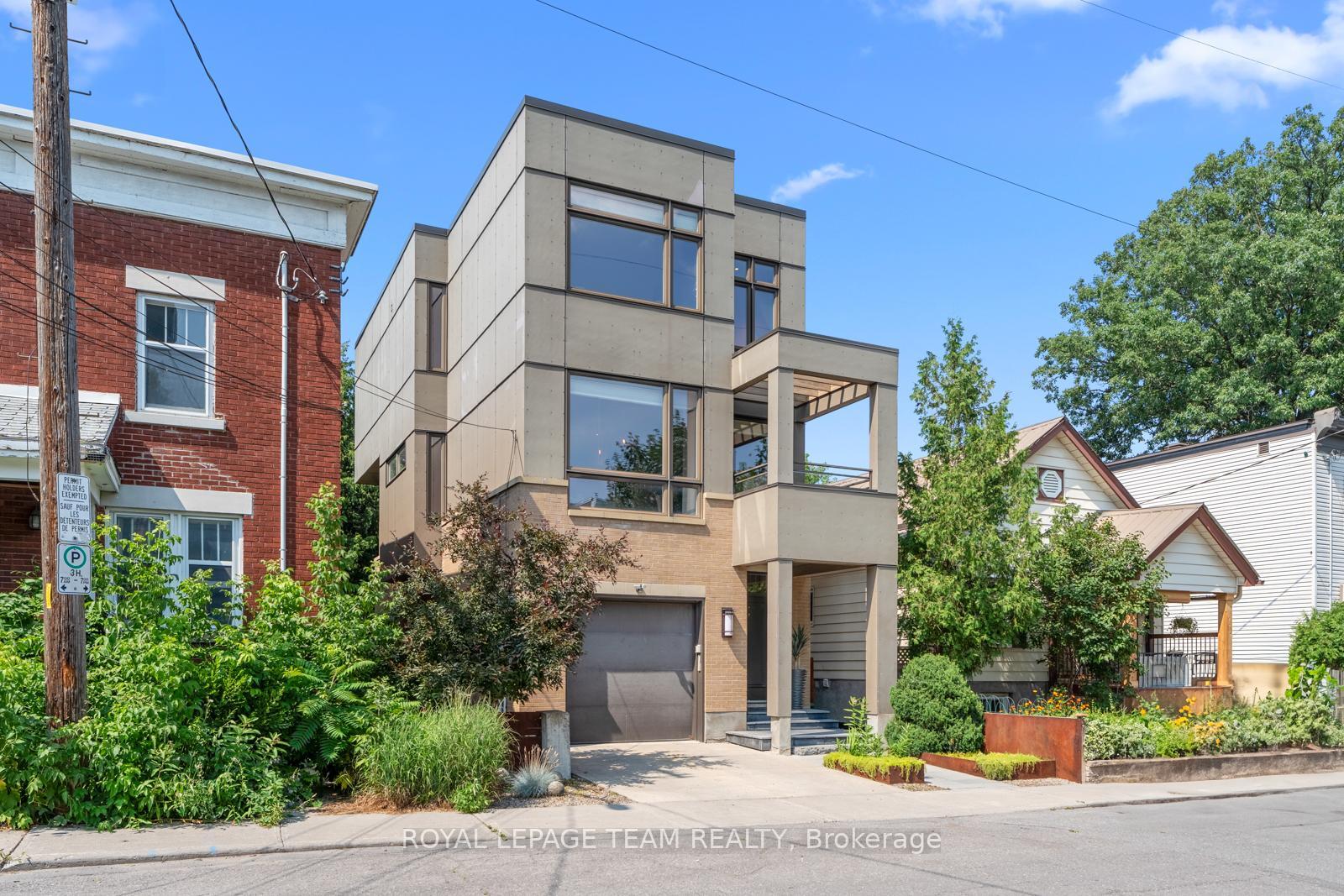 Property Photo: 50 Bertrand Street ON K1M 1Y6