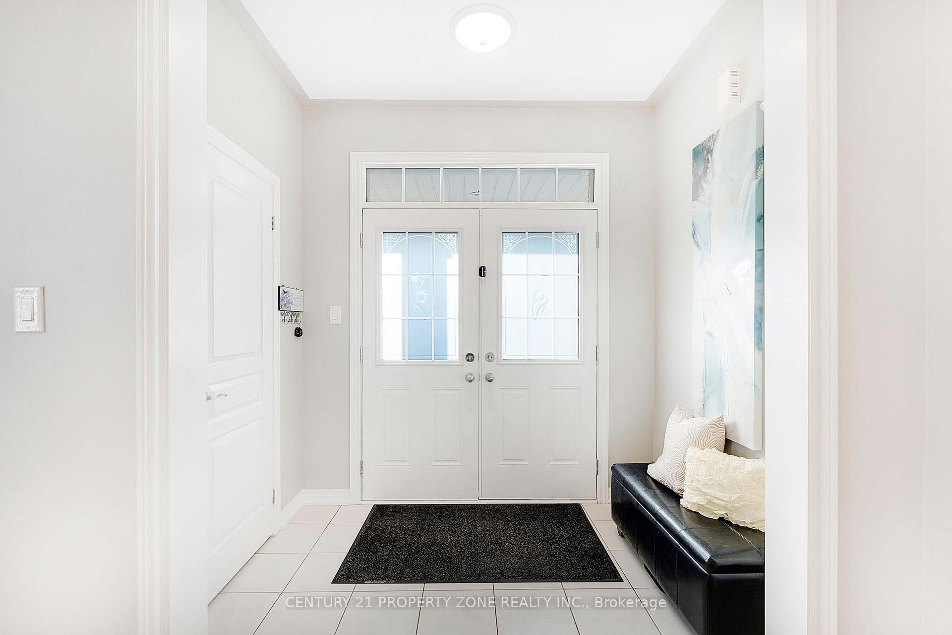 Photo de la propriété: 161 Bonnie Braes Drive ON L6Y 0H8