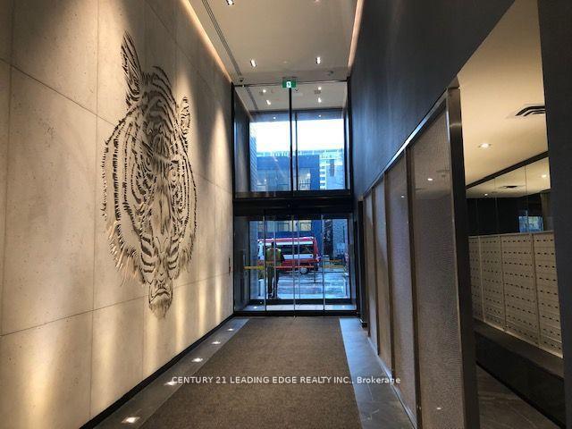 Photo de la propriété:  28 Wellesley Street E 405  ON M4Y 0C4 