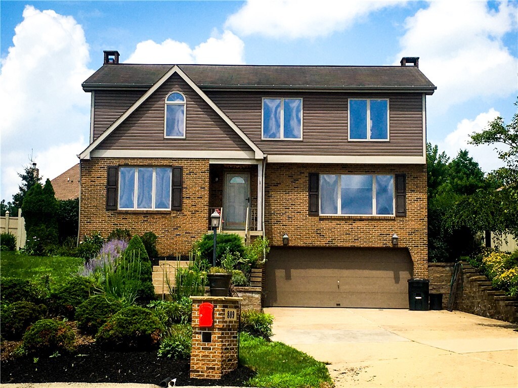 809 Sean Court  Jefferson Hills PA 15025 photo
