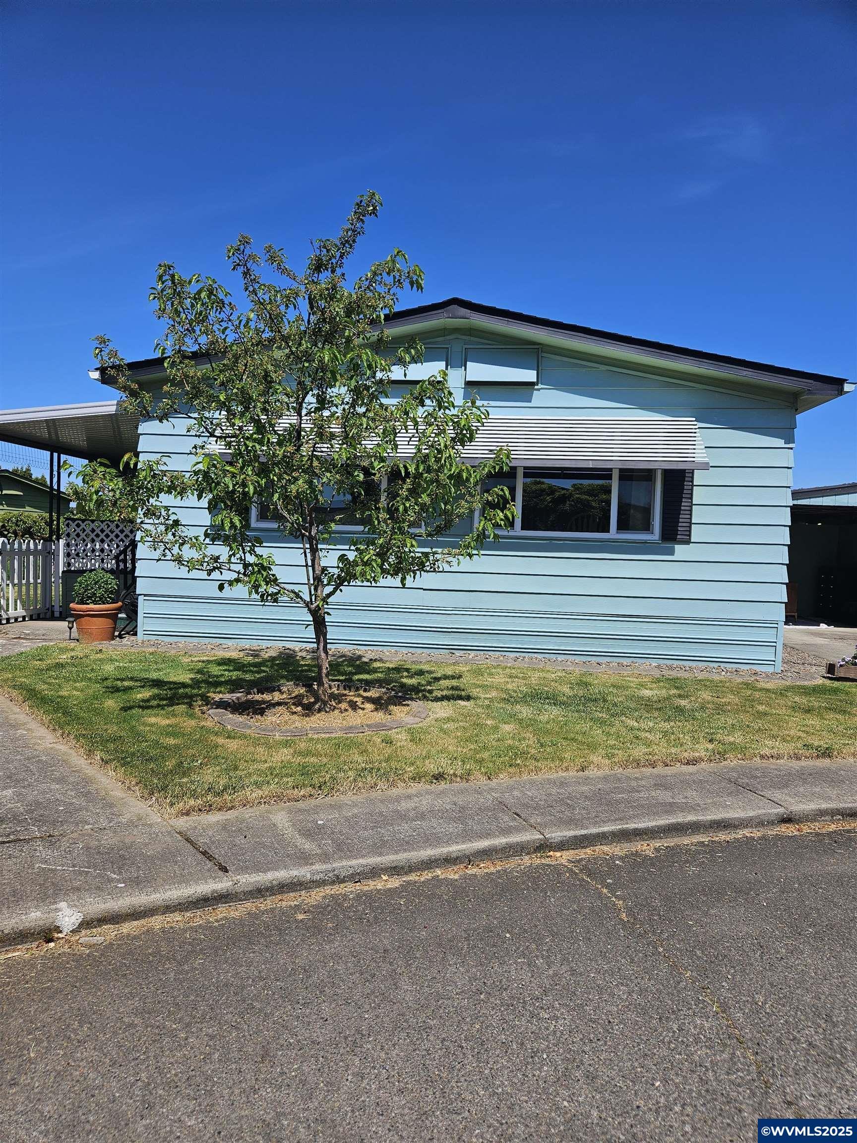 Property Photo:  2232 42nd #803 Av SE 803  OR 97317 