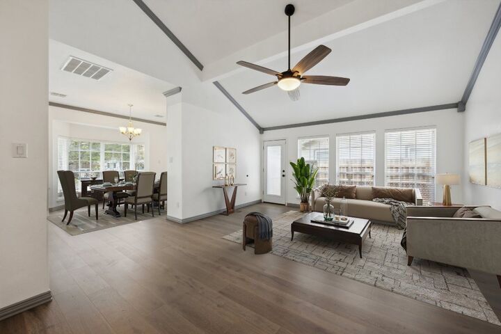 4506 Glomar Avenue  Austin TX 78721 photo