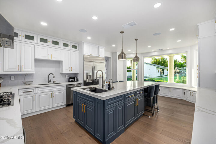 Property Photo: 4010 E Leland Street AZ 85215