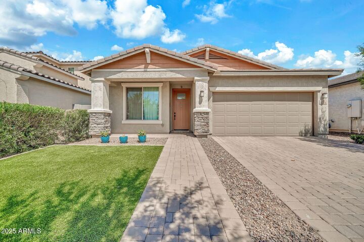 Property Photo: 5718 N 109th Avenue AZ 85037