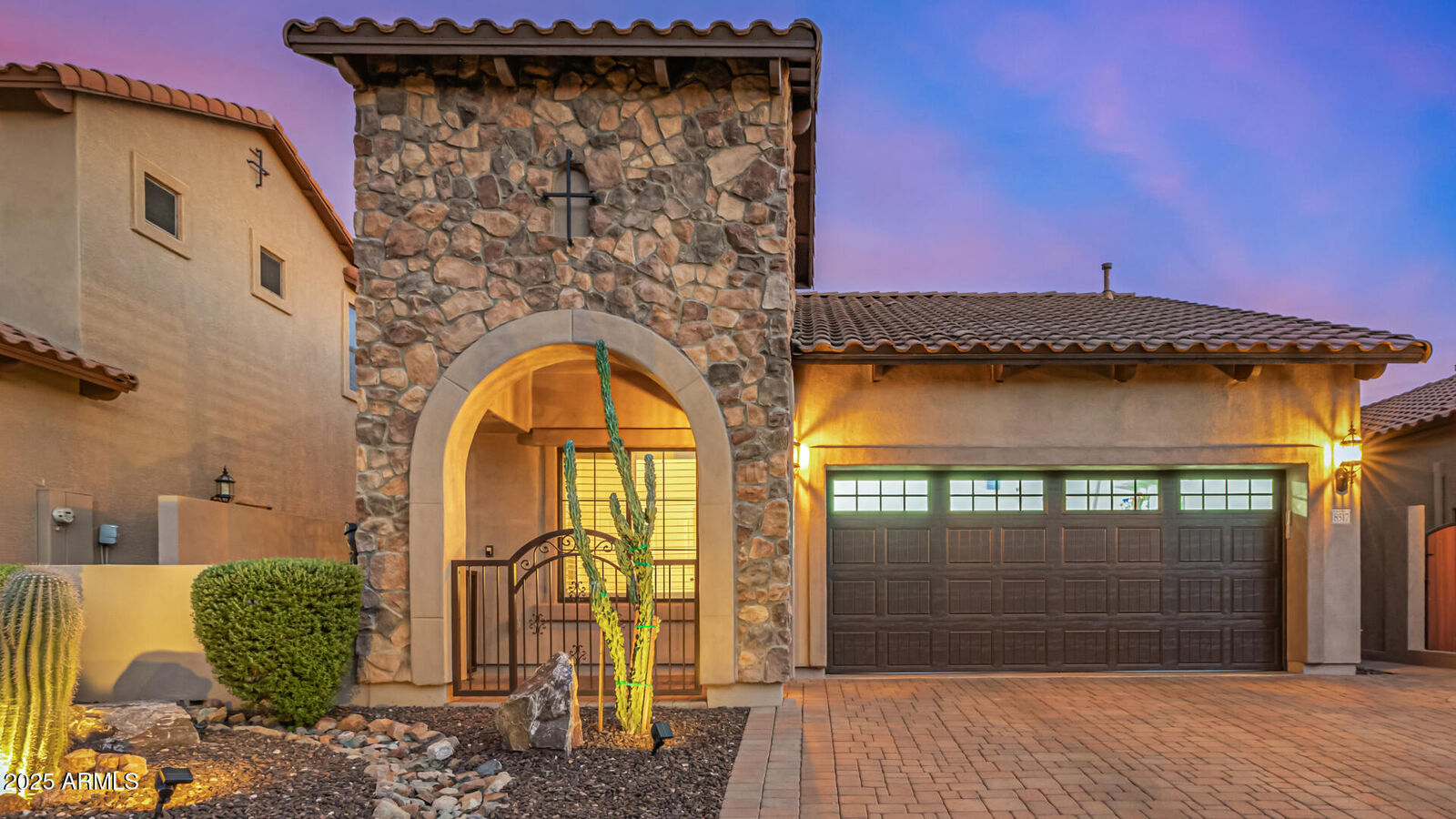 Property Photo:  8517 E Indigo Street  AZ 85207 