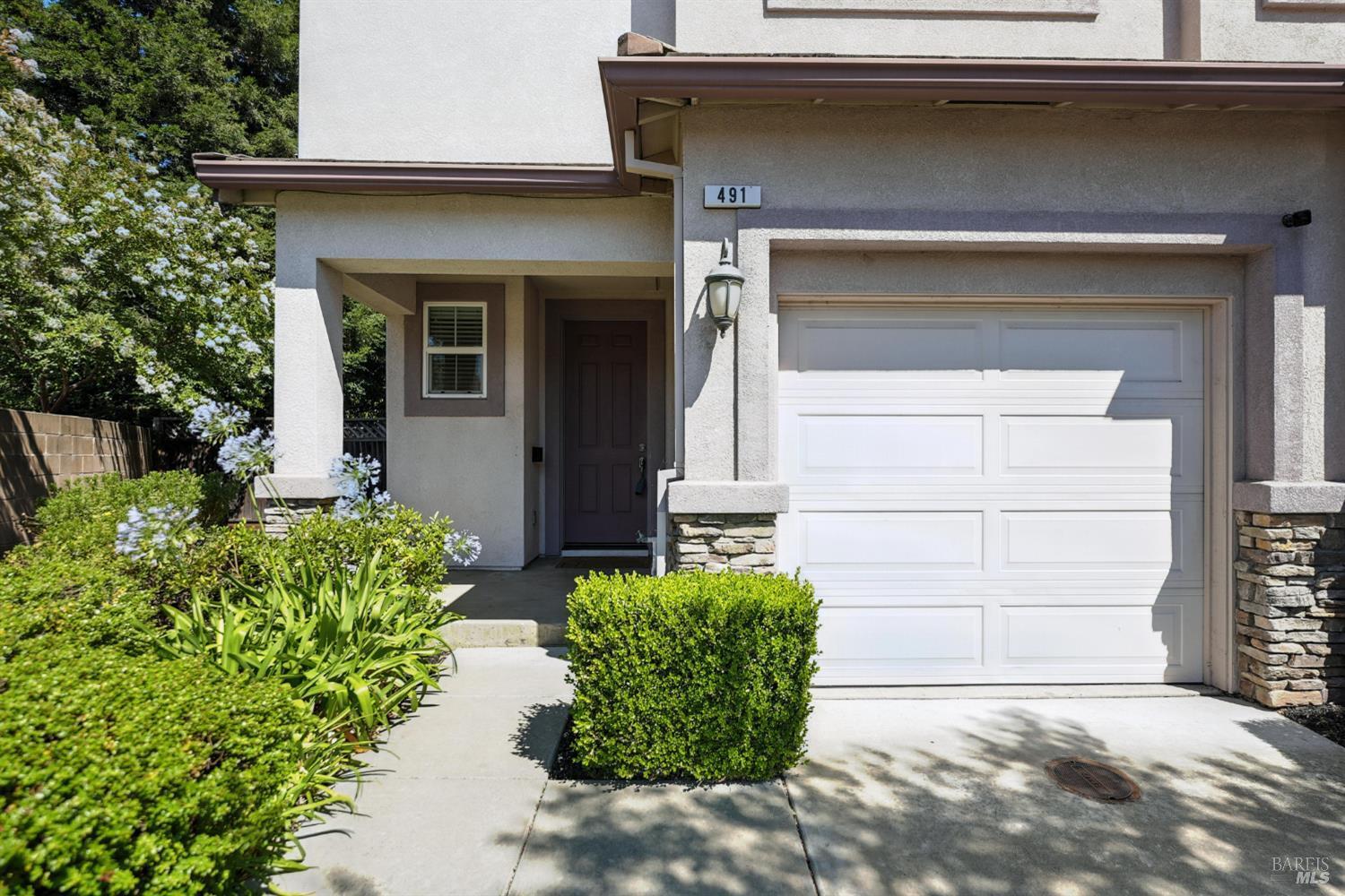Property Photo:  491 Rosso Court  CA 95687 