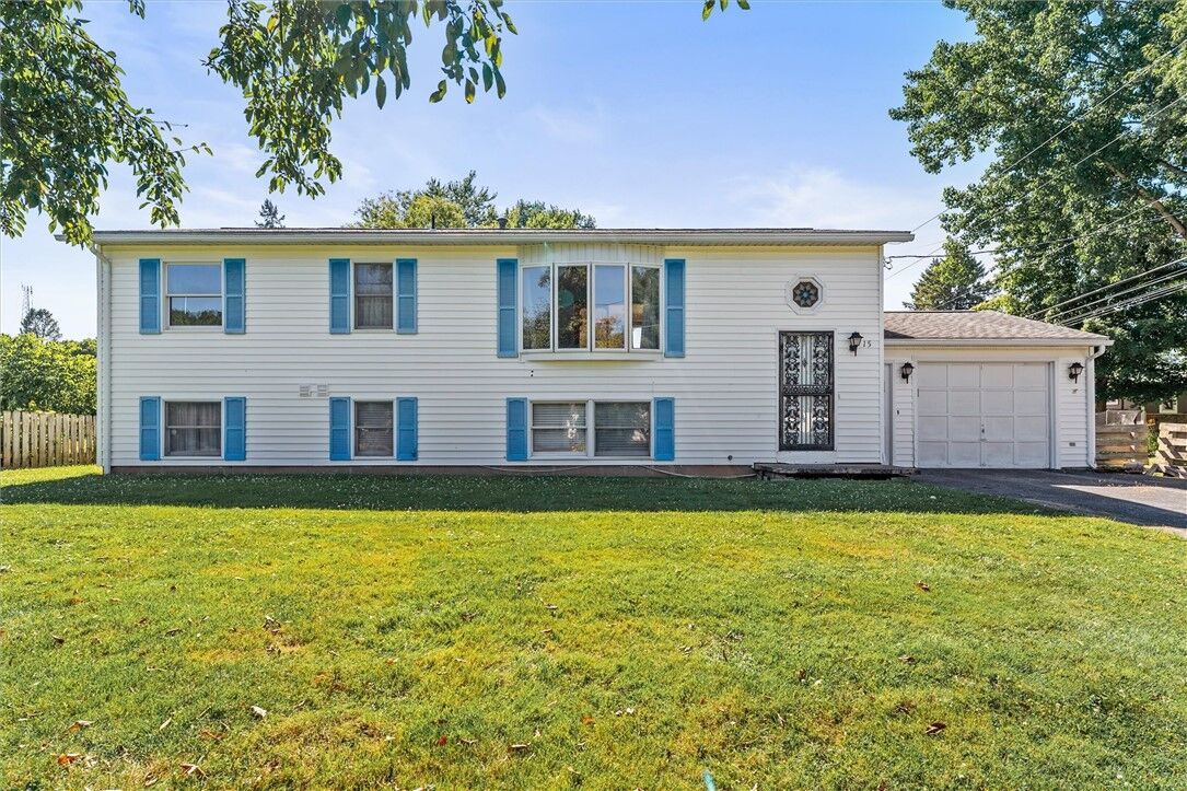 Property Photo:  15 Loretta Drive  NY 14559 