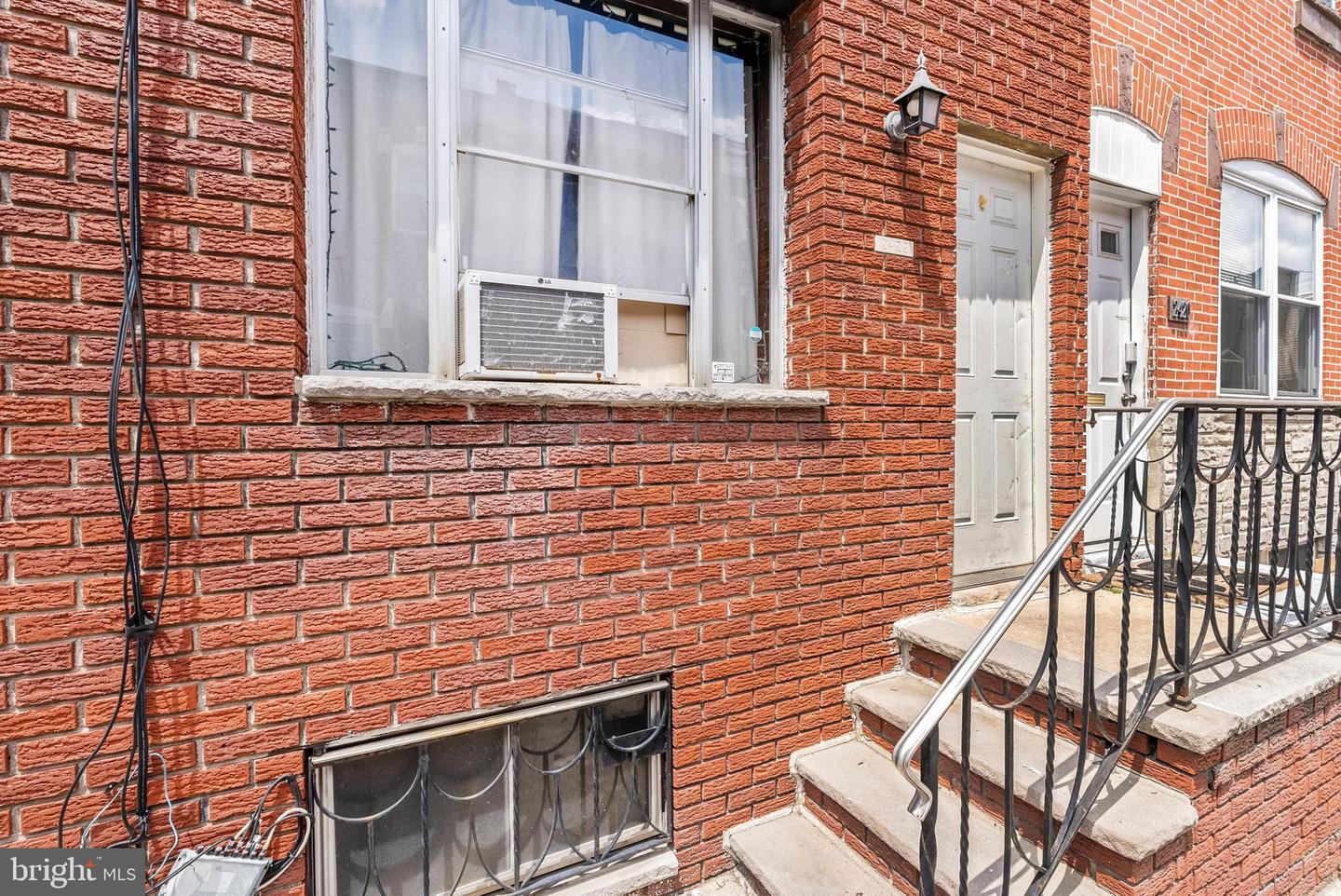 Property Photo: 2422 S Iseminger Street PA 19148