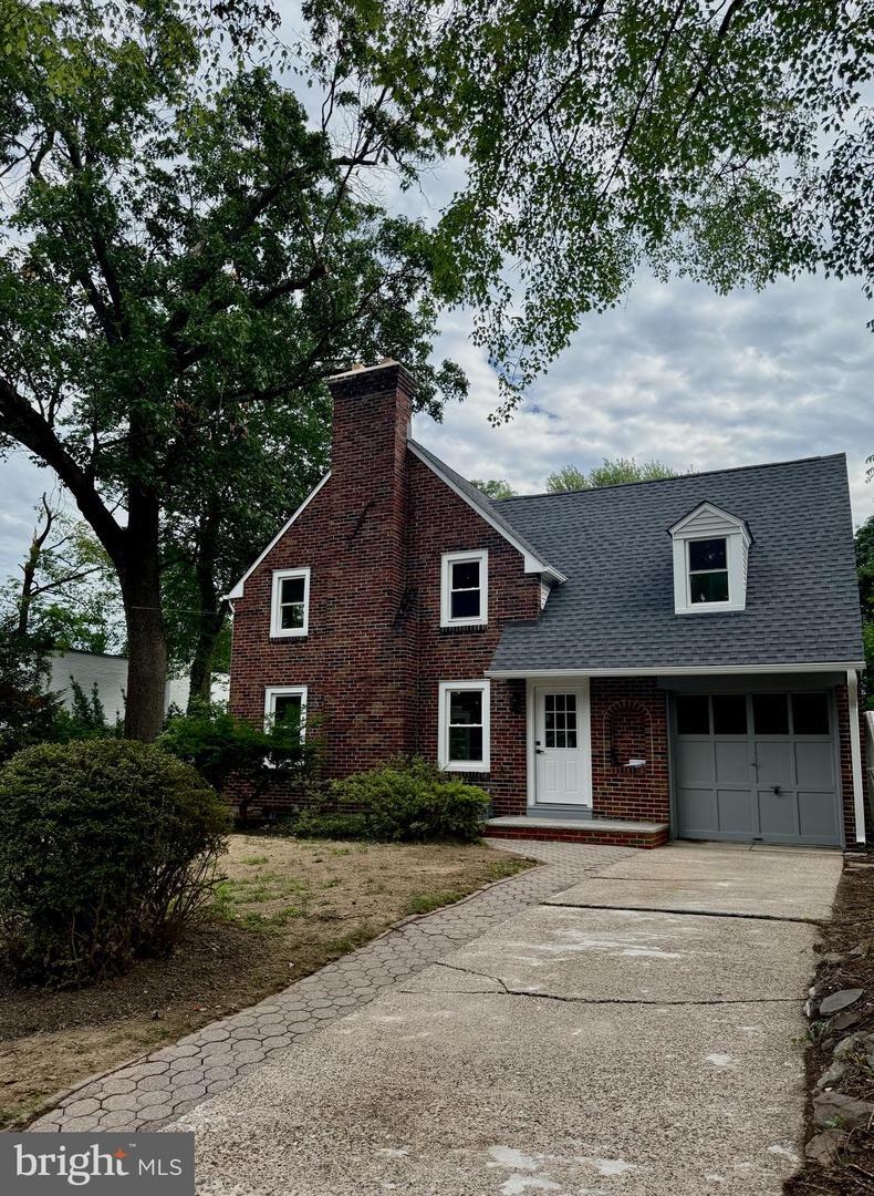 16 Asbury Avenue  Elkins Park PA 19027 photo
