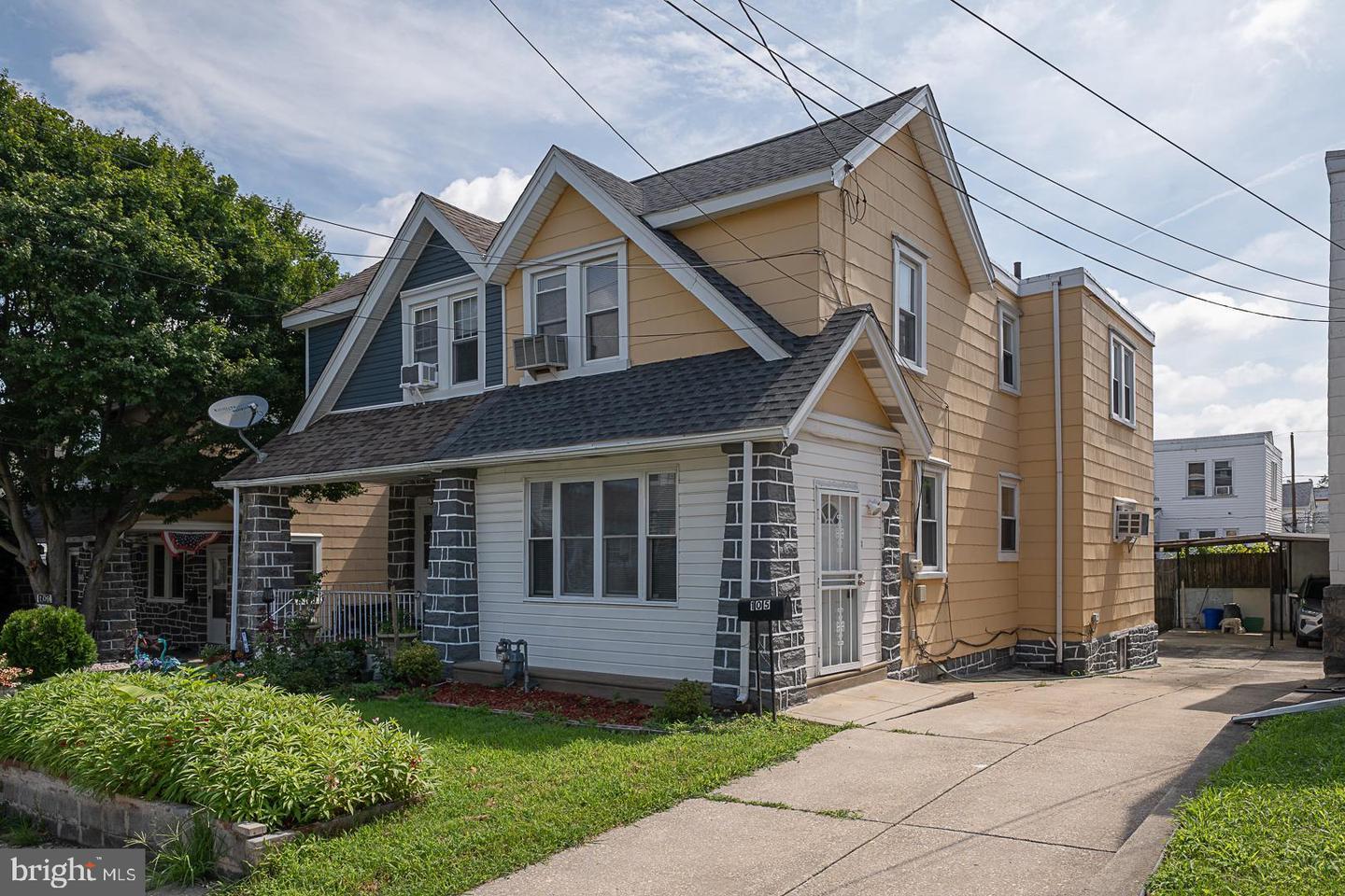 Property Photo: 105 N Fairview Avenue PA 19082