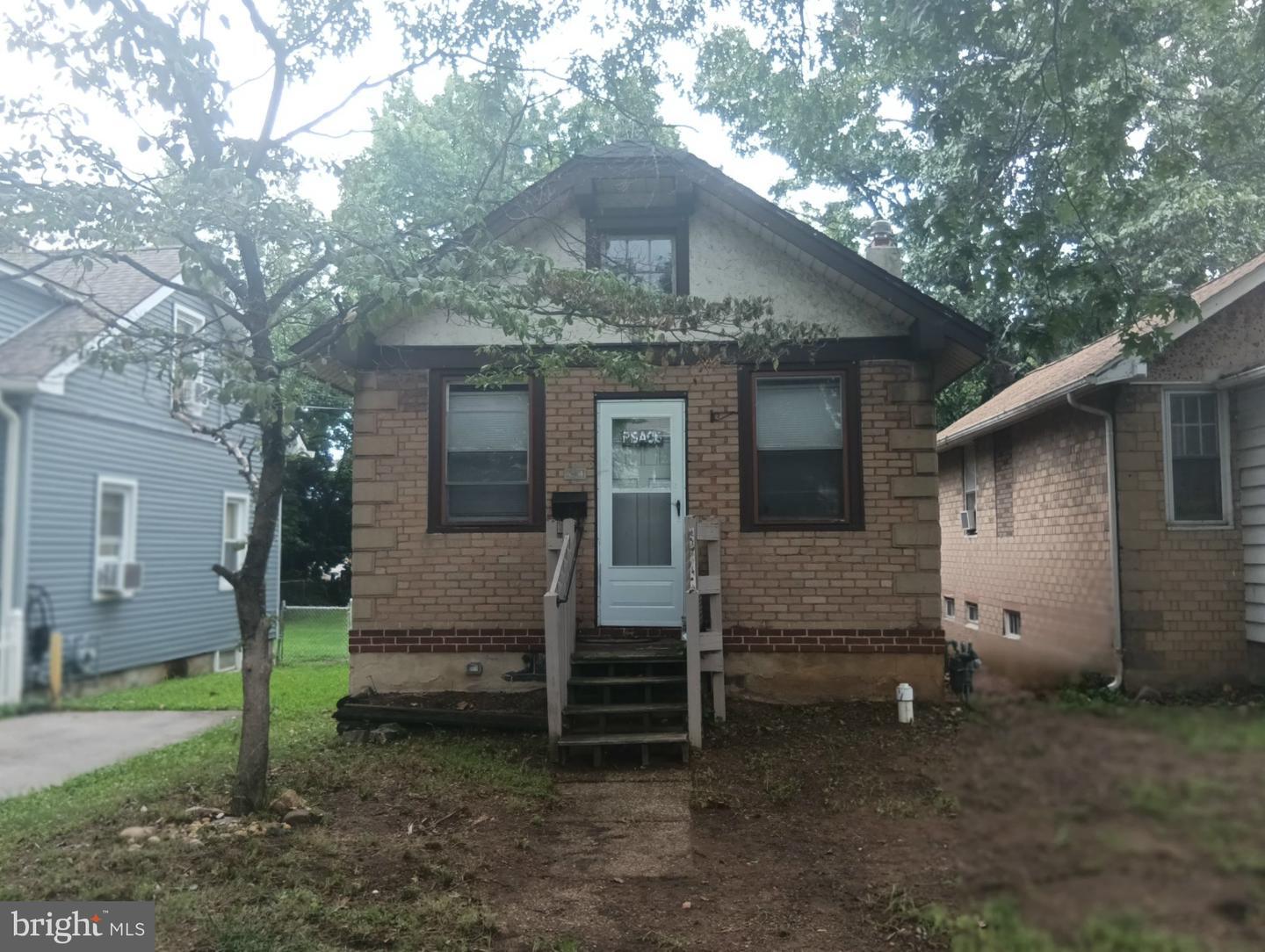 Property Photo:  444 Engard Avenue  NJ 08110 