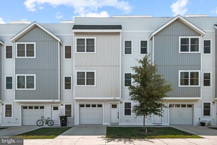 Property Photo: 308 Douglas Avenue VA 22443