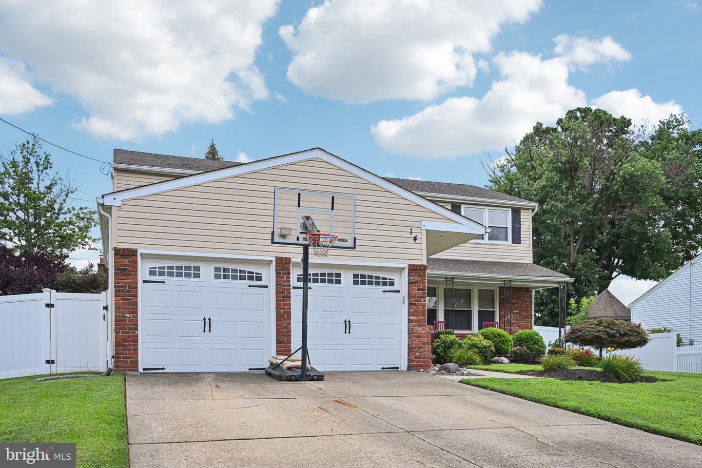 Property Photo: 14 N Syracuse Drive NJ 08034