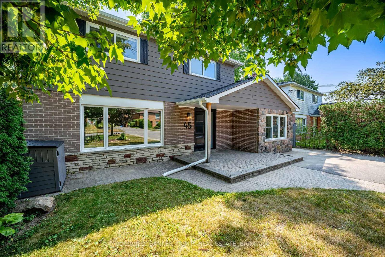 Property Photo:  45 Beech Street North Main  ON L9P 1A8 