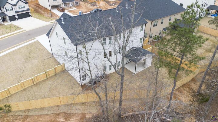 Property Photo:  304 Garnet Drive  GA 31005 