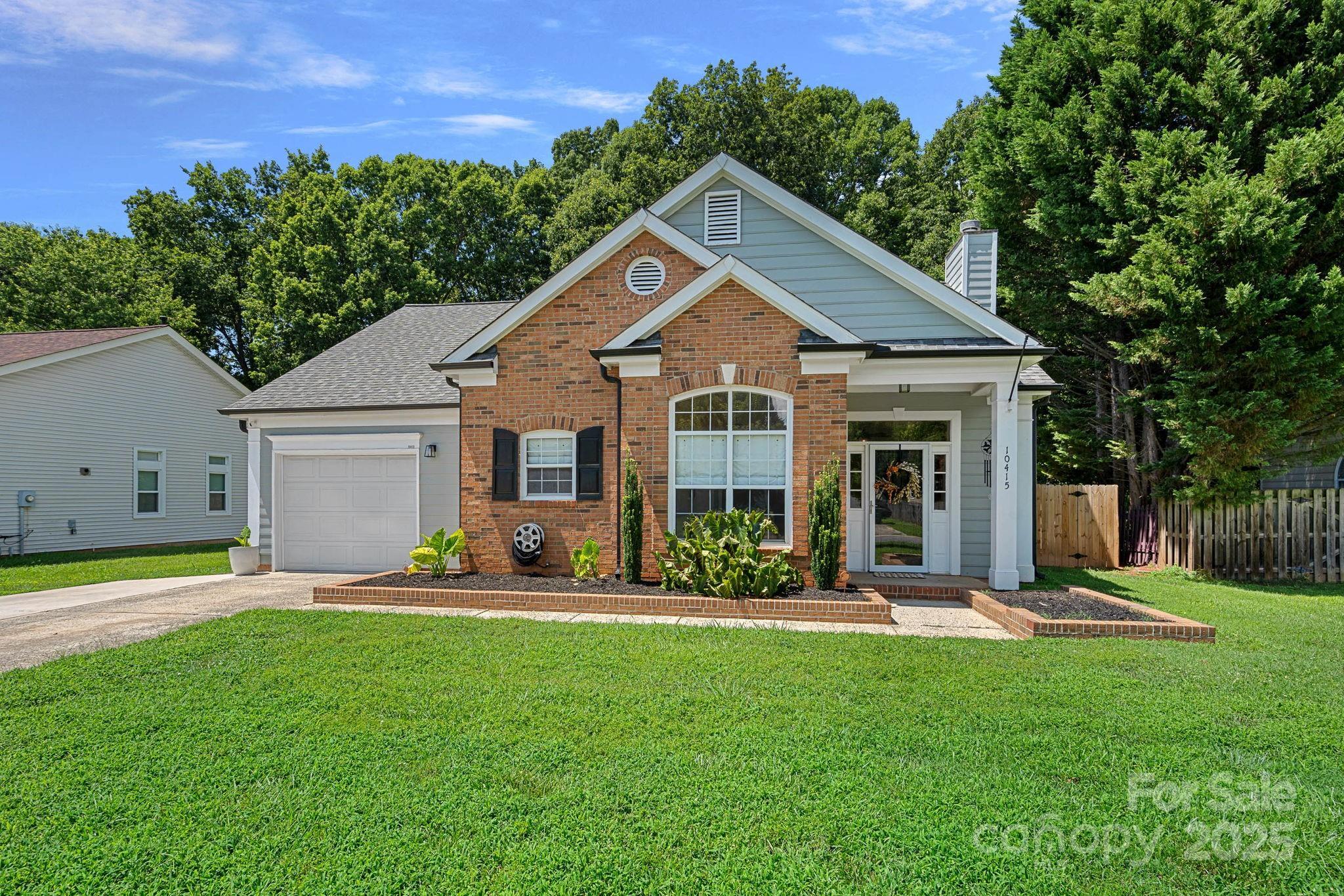 Property Photo: 10415 Danesway Lane NC 28031
