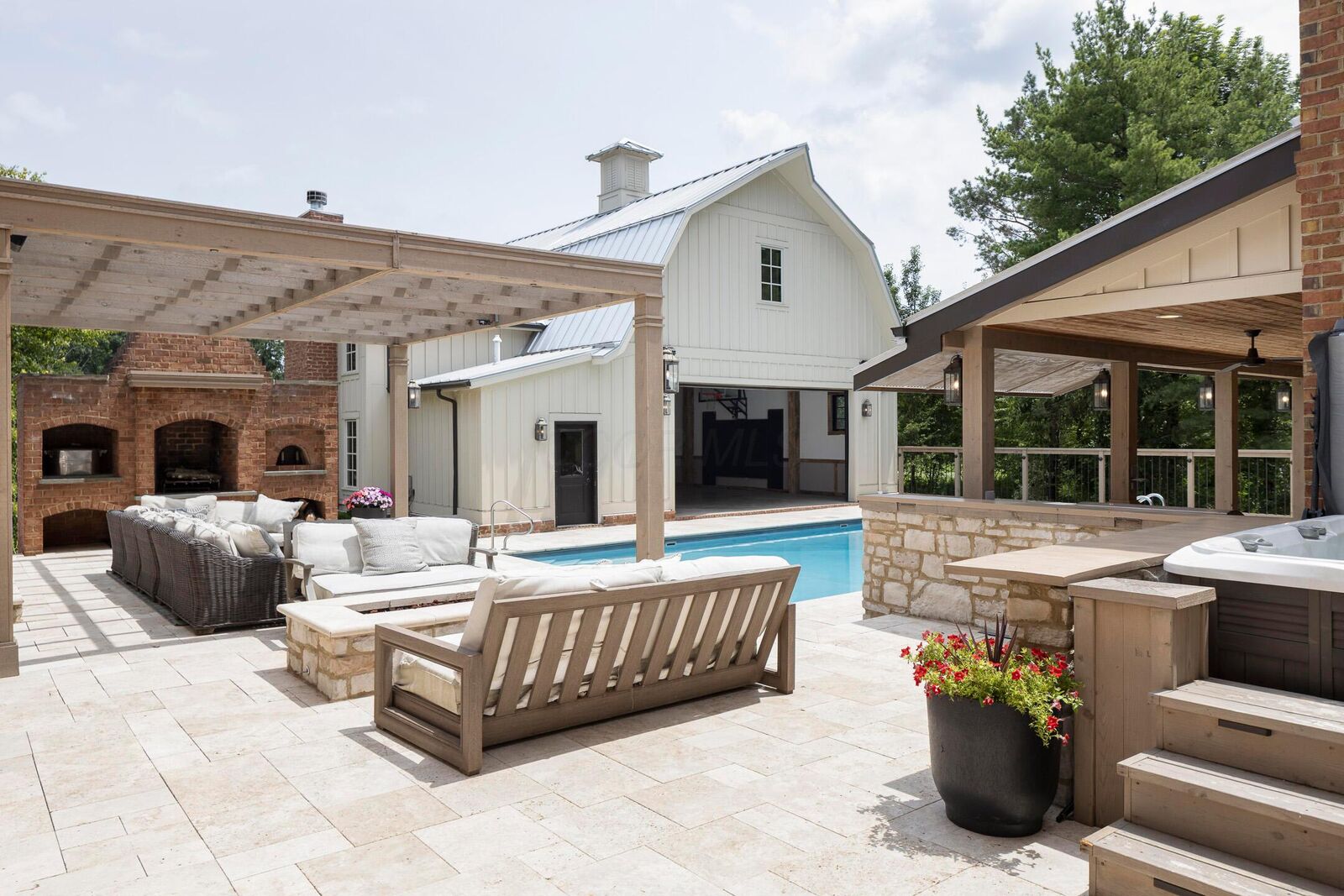 Property Photo:  7747 Sutton Place  OH 43054 