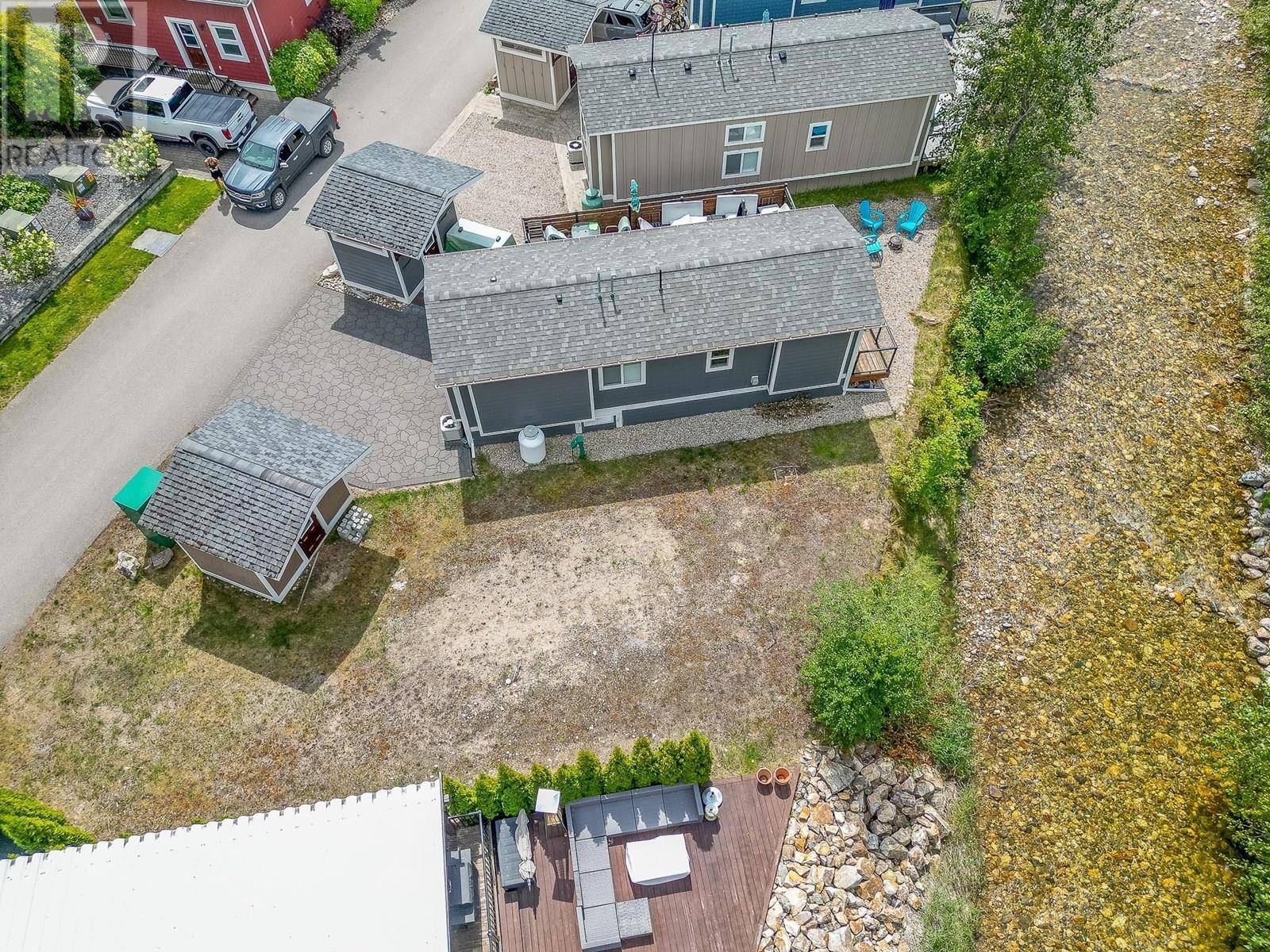 Property Photo: 8843 Hwy 97A Other 74 BC V0E 2K2