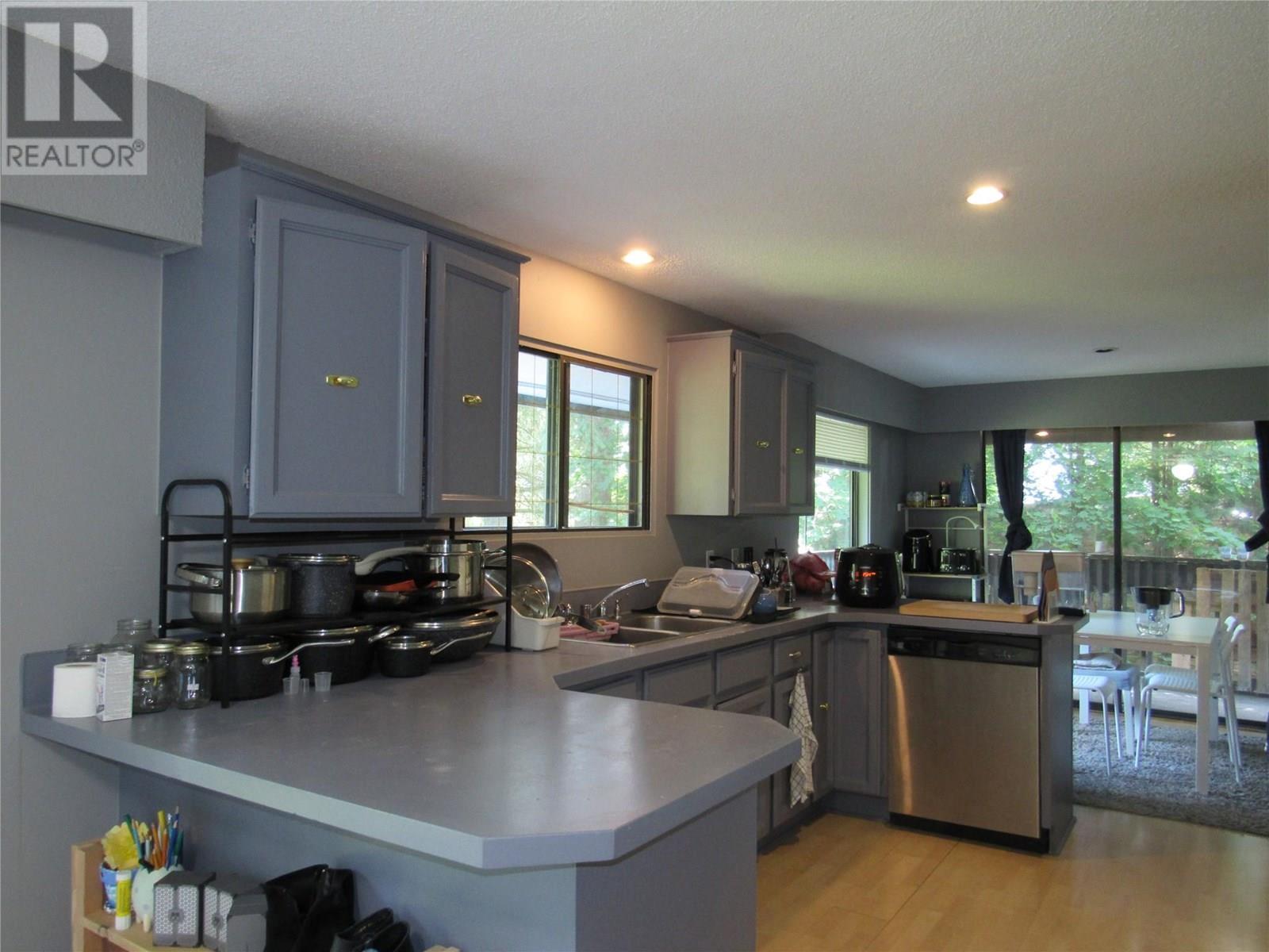 Property Photo: 2188 Crestview Crescent BC V1N 3B3