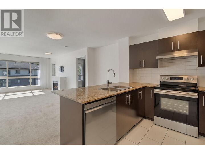 Property Photo: 11665 Haney 412 BC V2X 8W9