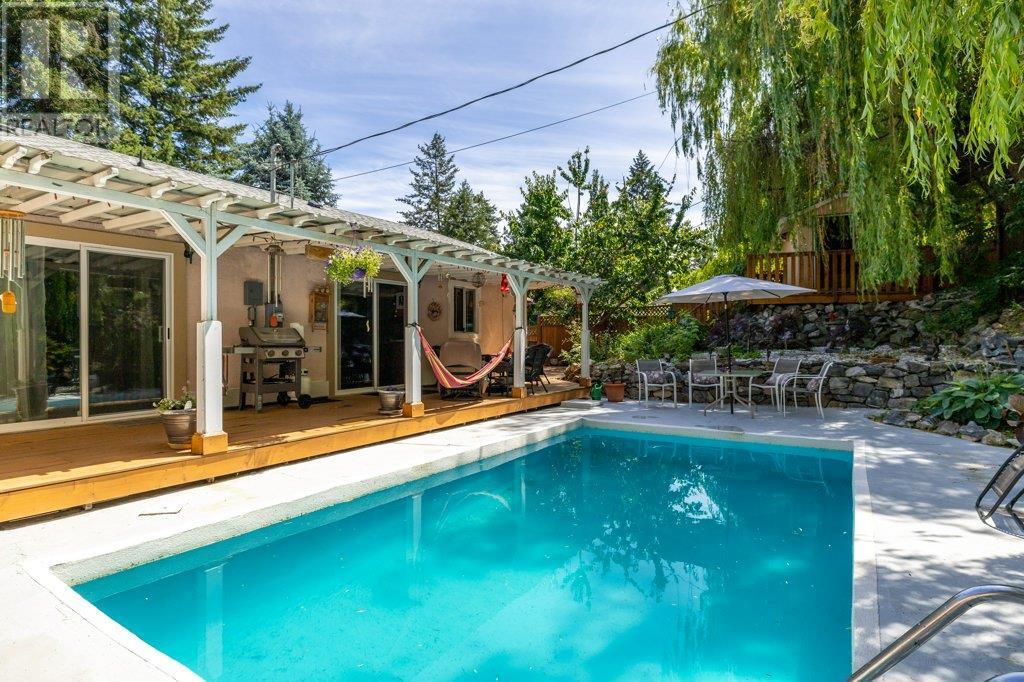 Property Photo: 10724 Pinecrest Road BC V1H 2C1