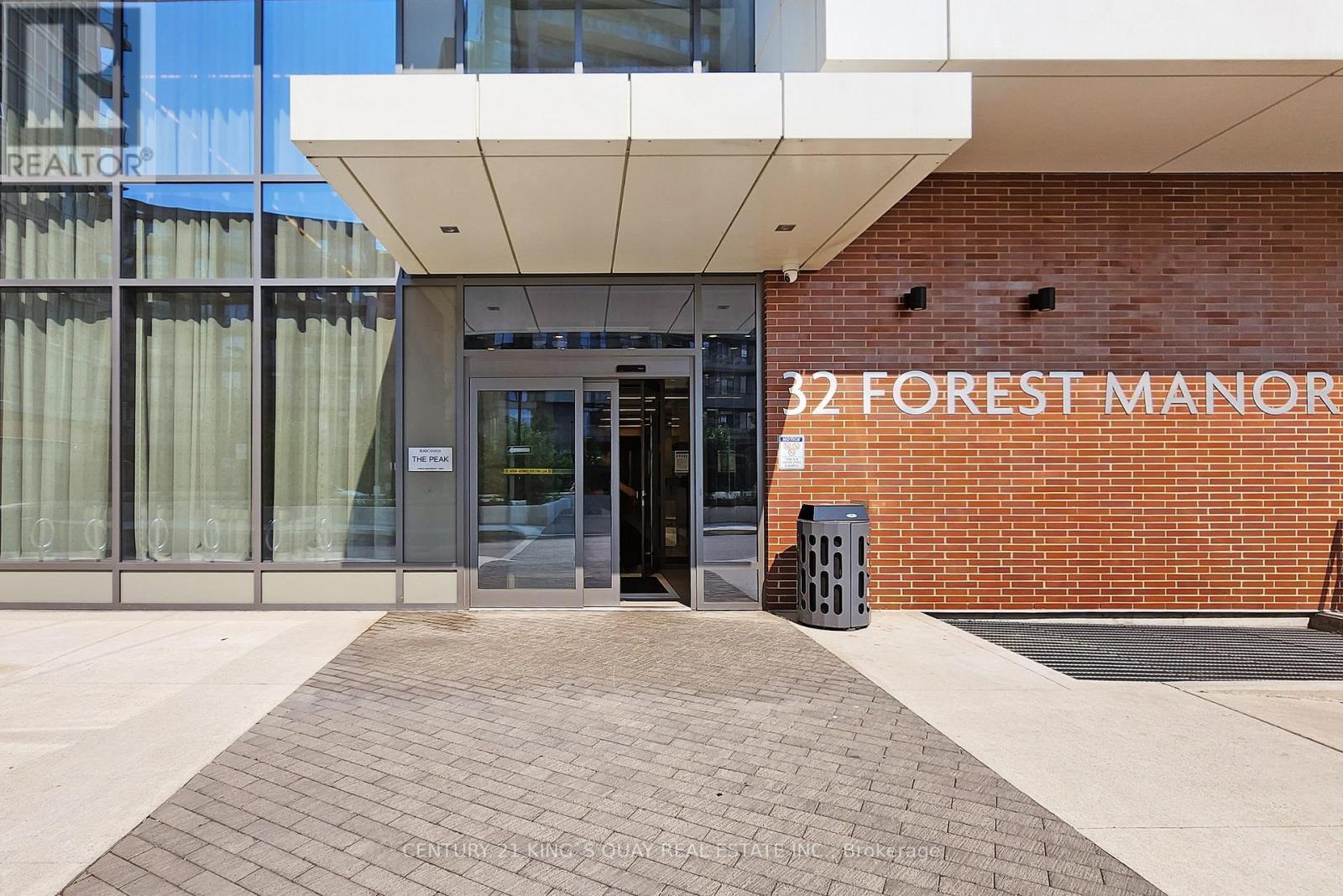 Property Photo: 32 Forest Manor Road 515 ON M2J 1M5