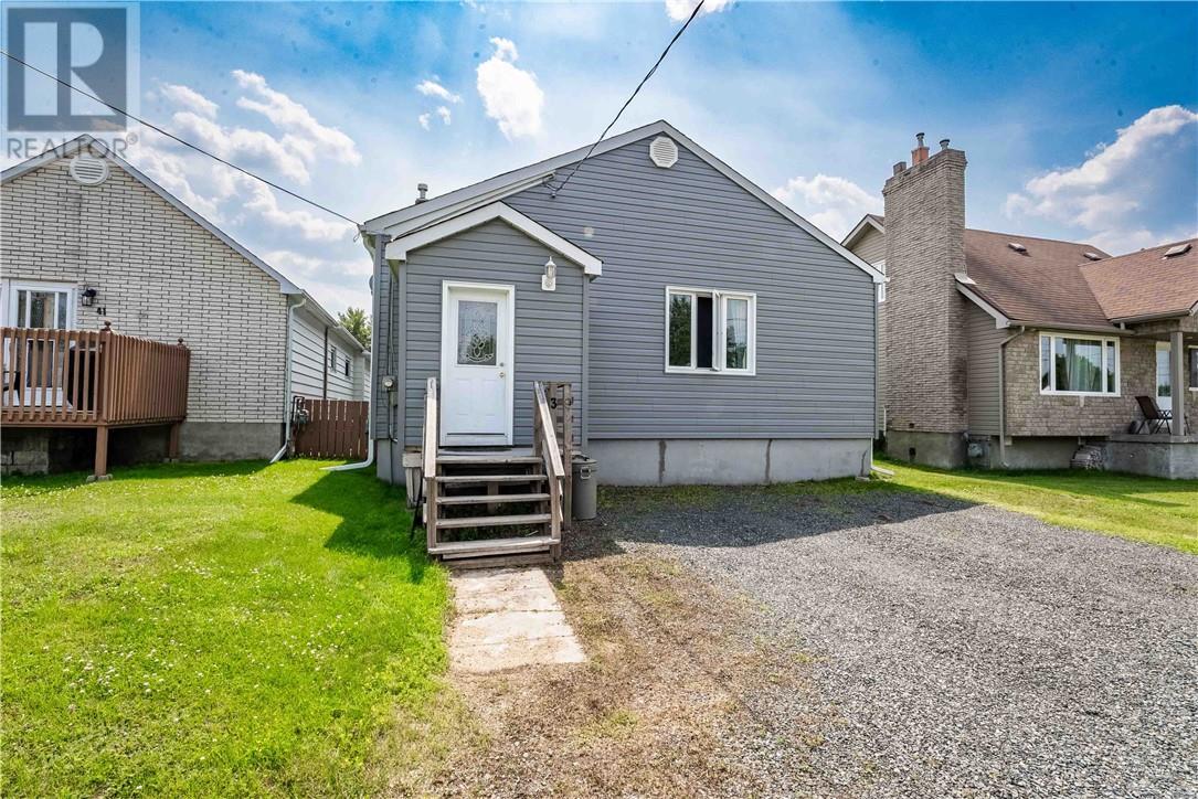 39 Vaughan  Capreol ON P0M 1H0 photo