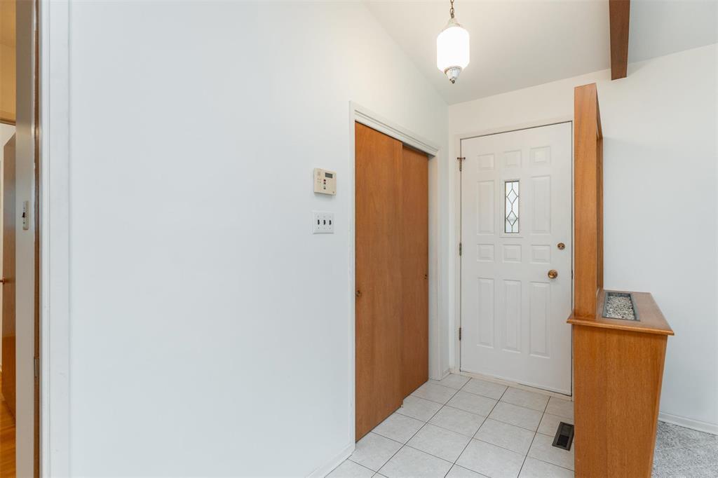 Property Photo: 78 Macalester Bay MB R3T 2Y5