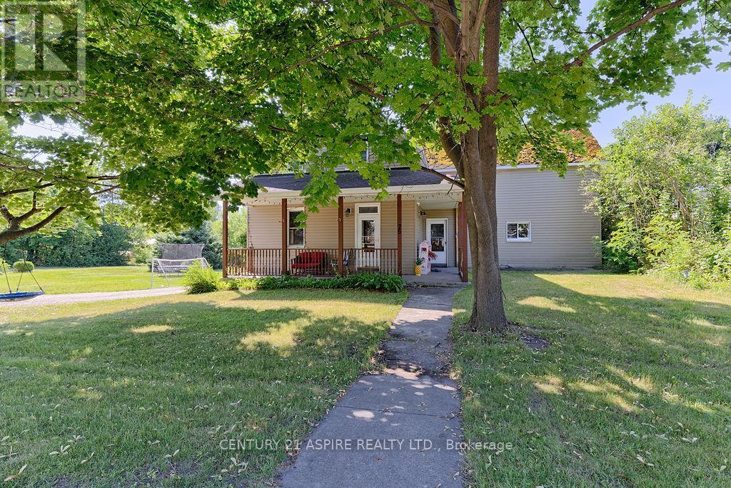 Property Photo:  75 Bonnechere Street East  ON K0J 1T0 