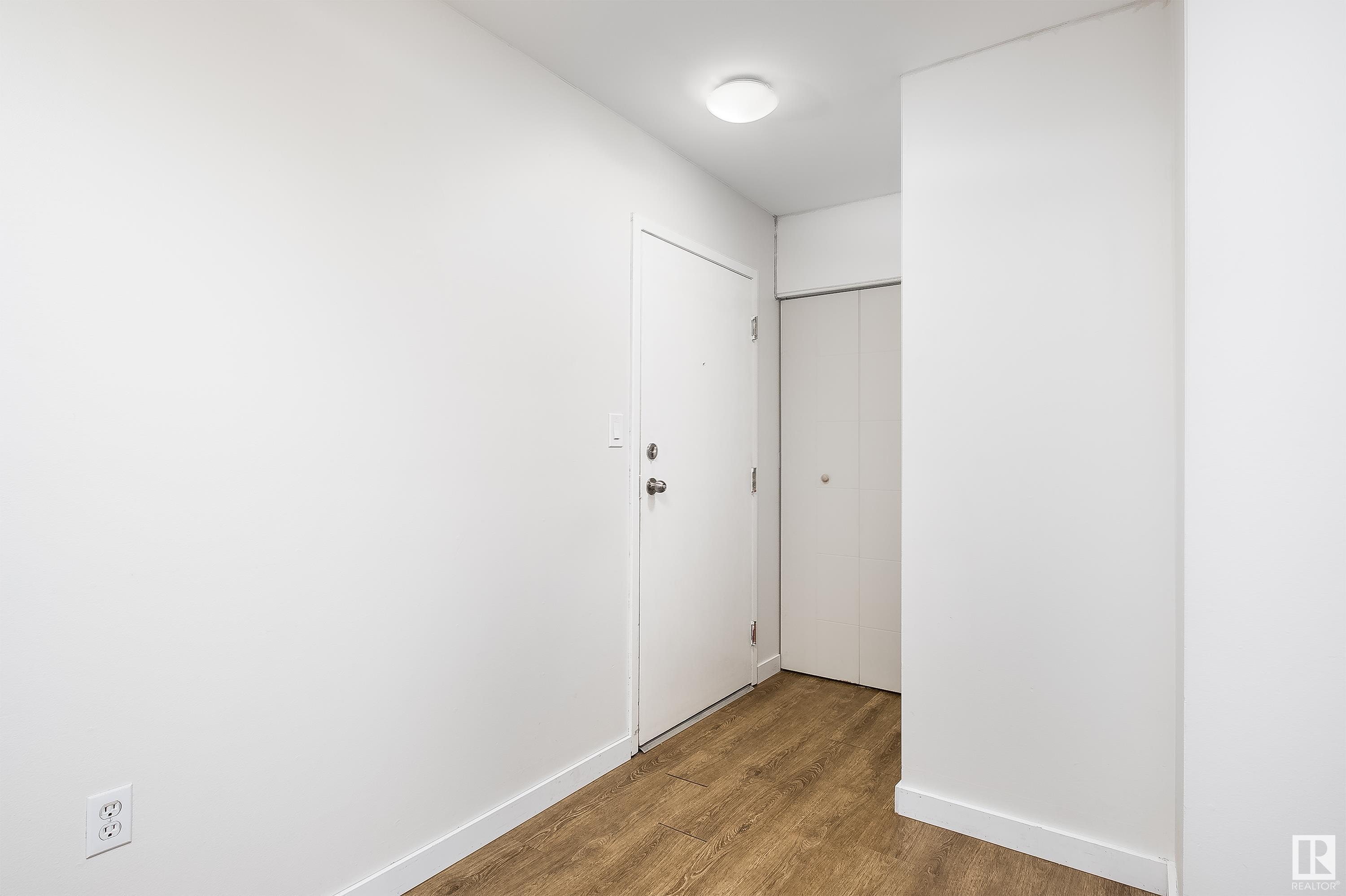 Property Photo: 10636 120 Street NW 134 AB T5H 4L5