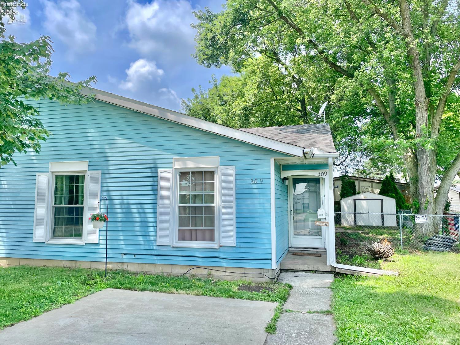 Property Photo:  309 Brinker Street  OH 44811 