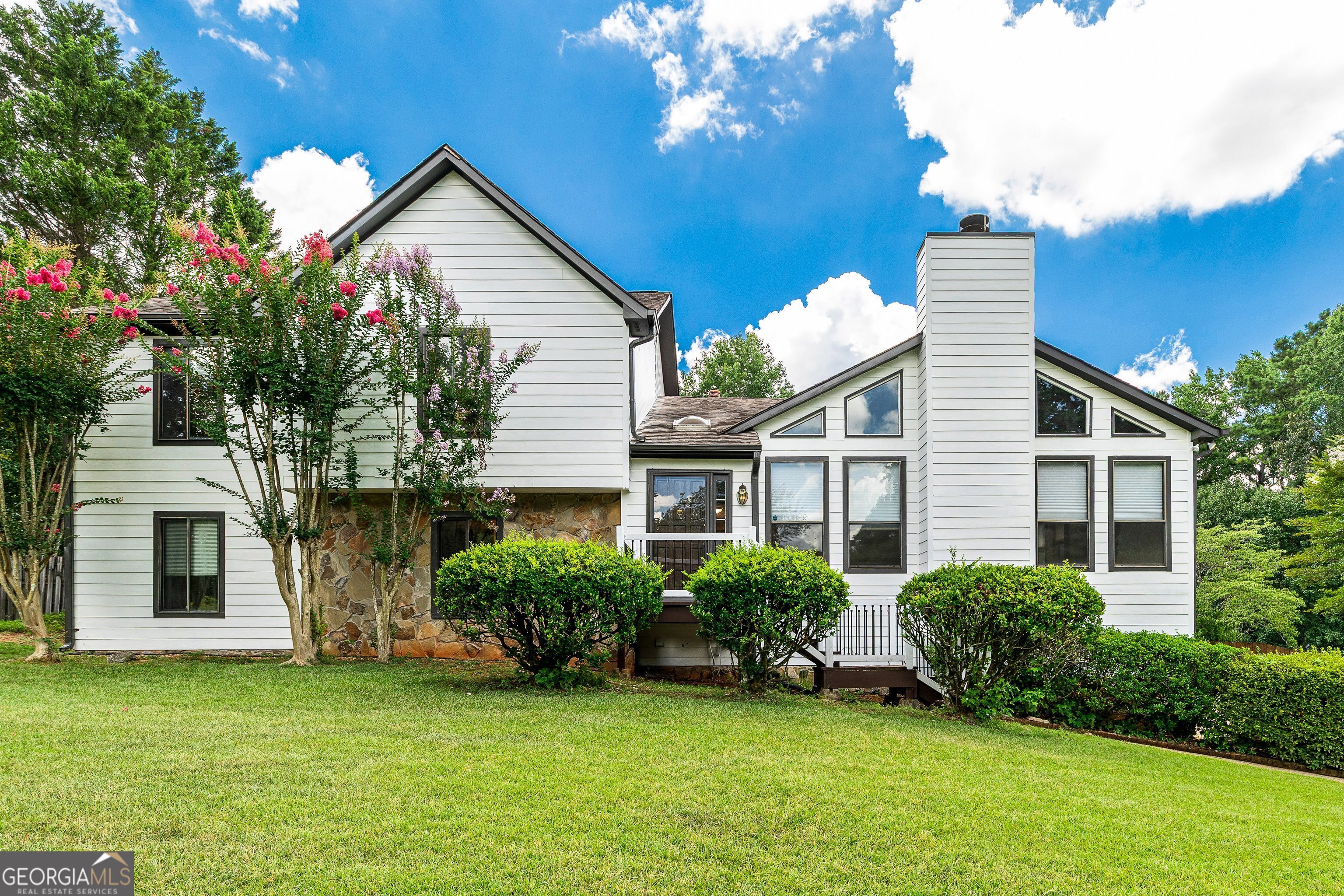 Property Photo: 1330 Taramore Drive GA 30024