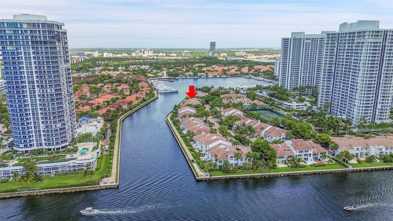 Property Photo: 3744 NE 209th Terrace FL 33180