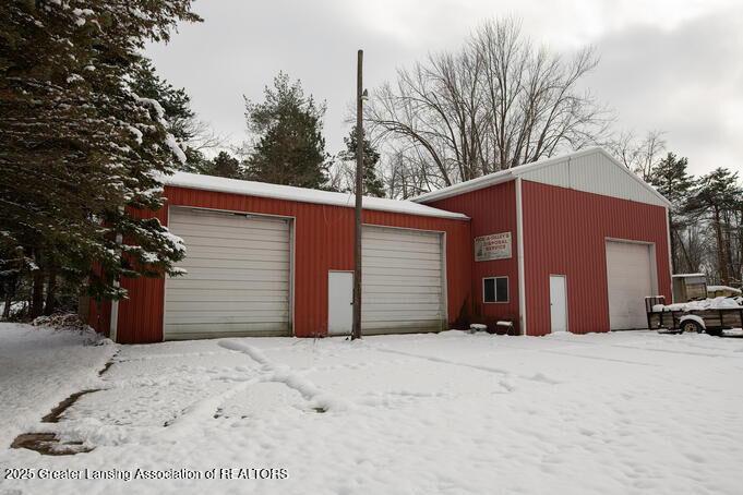 Property Photo:  11678 E Grand River Avenue  MI 48875 