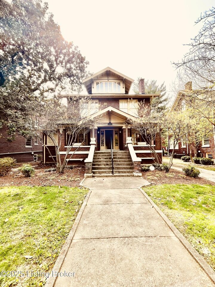 Property Photo: 1430 Willow Ave KY 40204