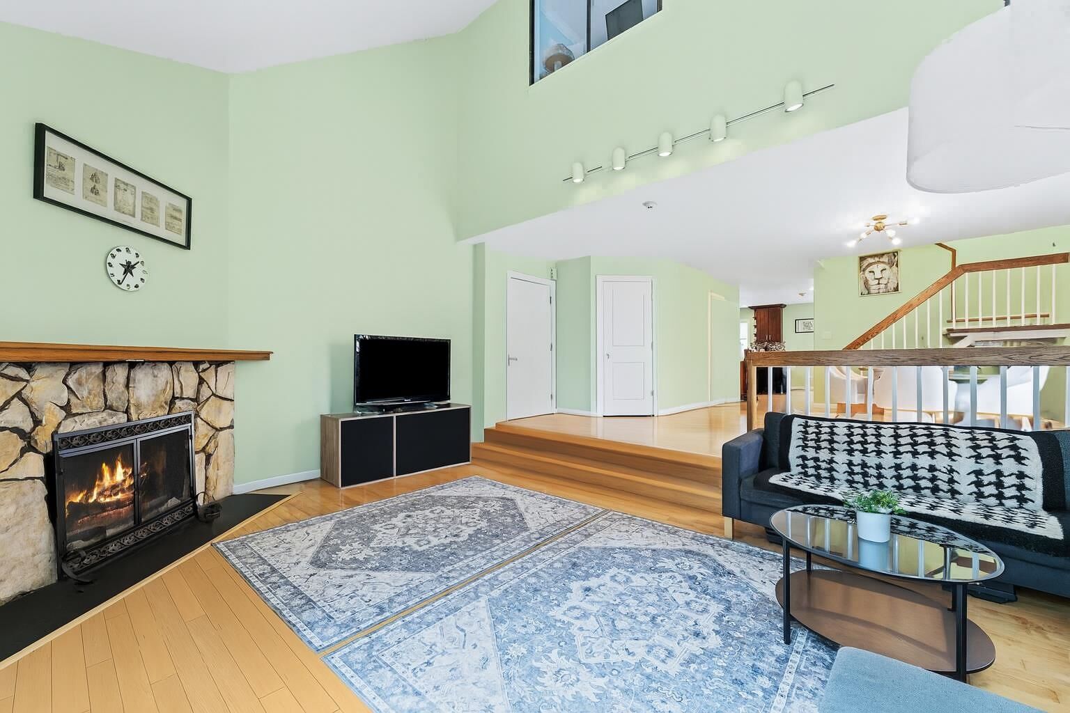 Property Photo:  576 Sanderling Ct  NJ 07094