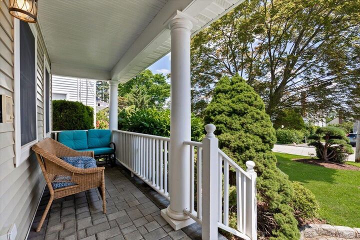 Property Photo:  2 Ridge Street  NY 10709 