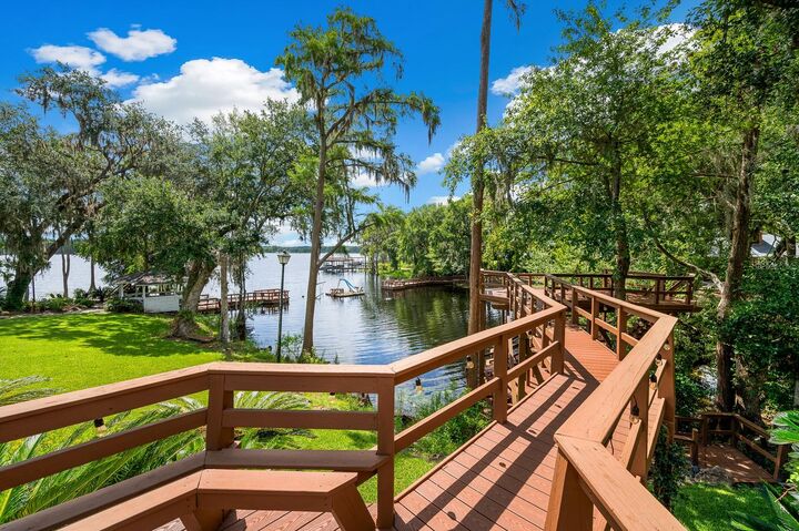 Property Photo:  996 NW Scenic Lake Drive  FL 32055