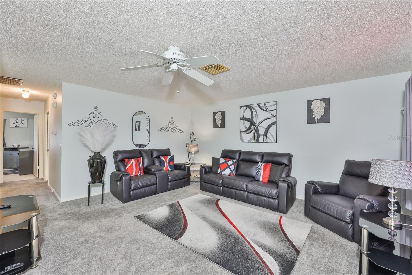 Property Photo: 401 Feltham Trail A FL 33573
