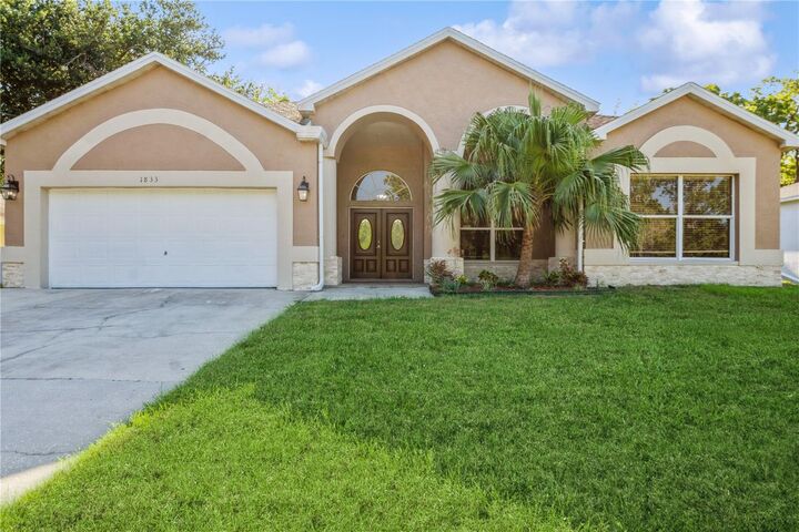 1833 Hillcrest Street  Tarpon Springs FL 34689 photo