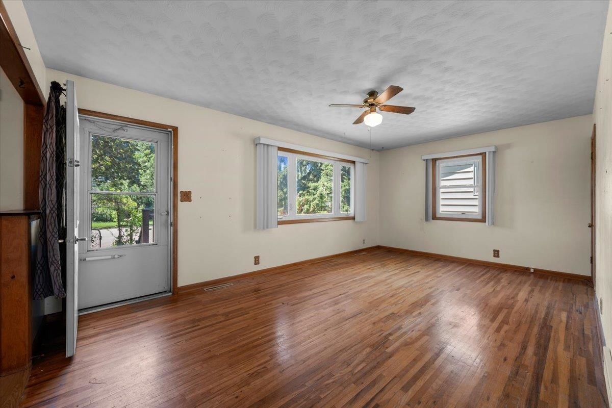 Property Photo: 1815 Park Avenue SD 57785